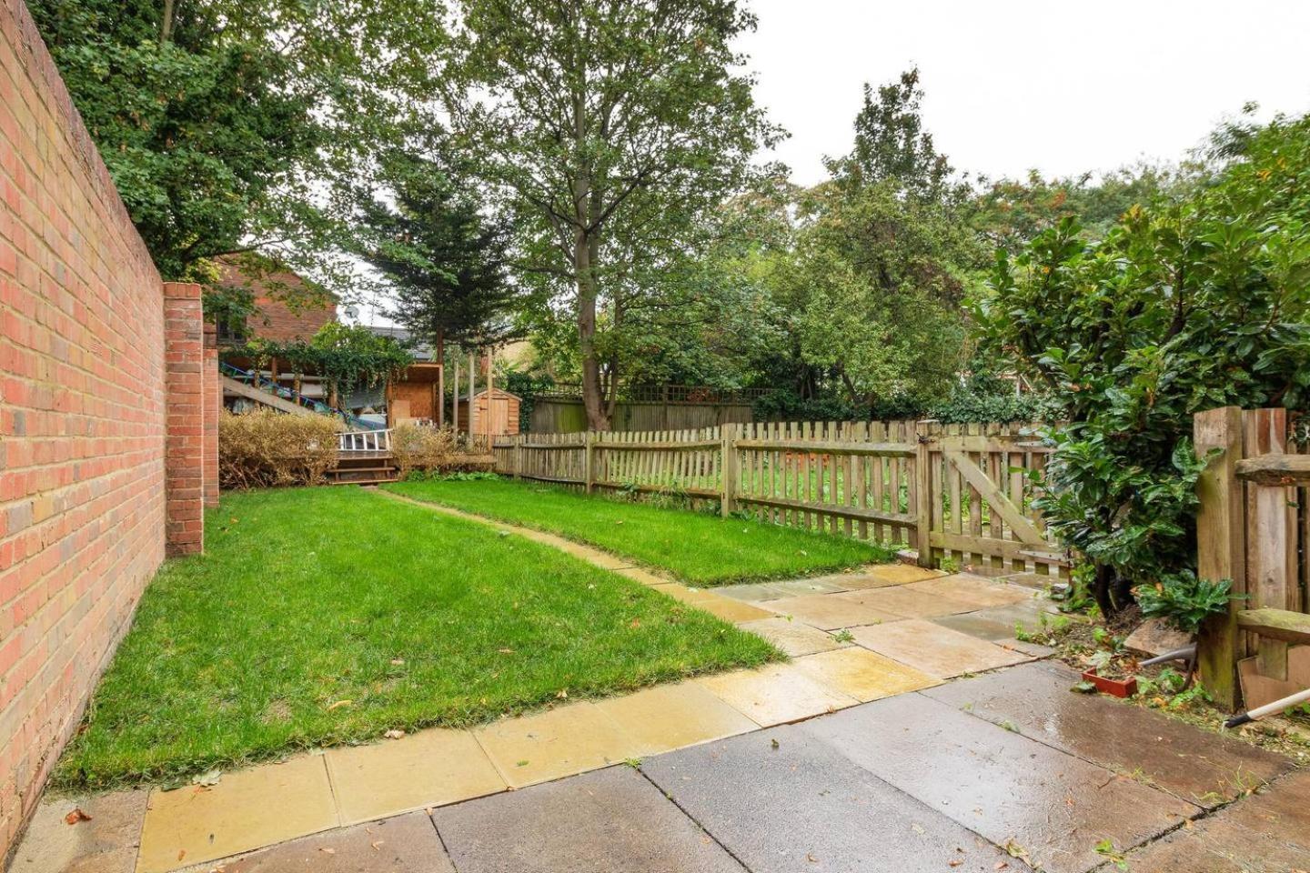 Airy Spacious 1 Bedroom Aprtment With Garden In Brixton لندن المظهر الخارجي الصورة